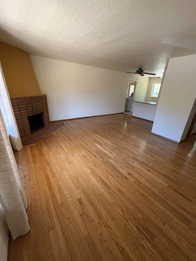 Foto del edificio - Beautiful Home Minutes from Uptown Albuquerque!