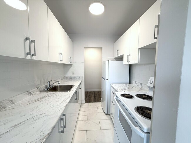 Building Photo - Hager Place