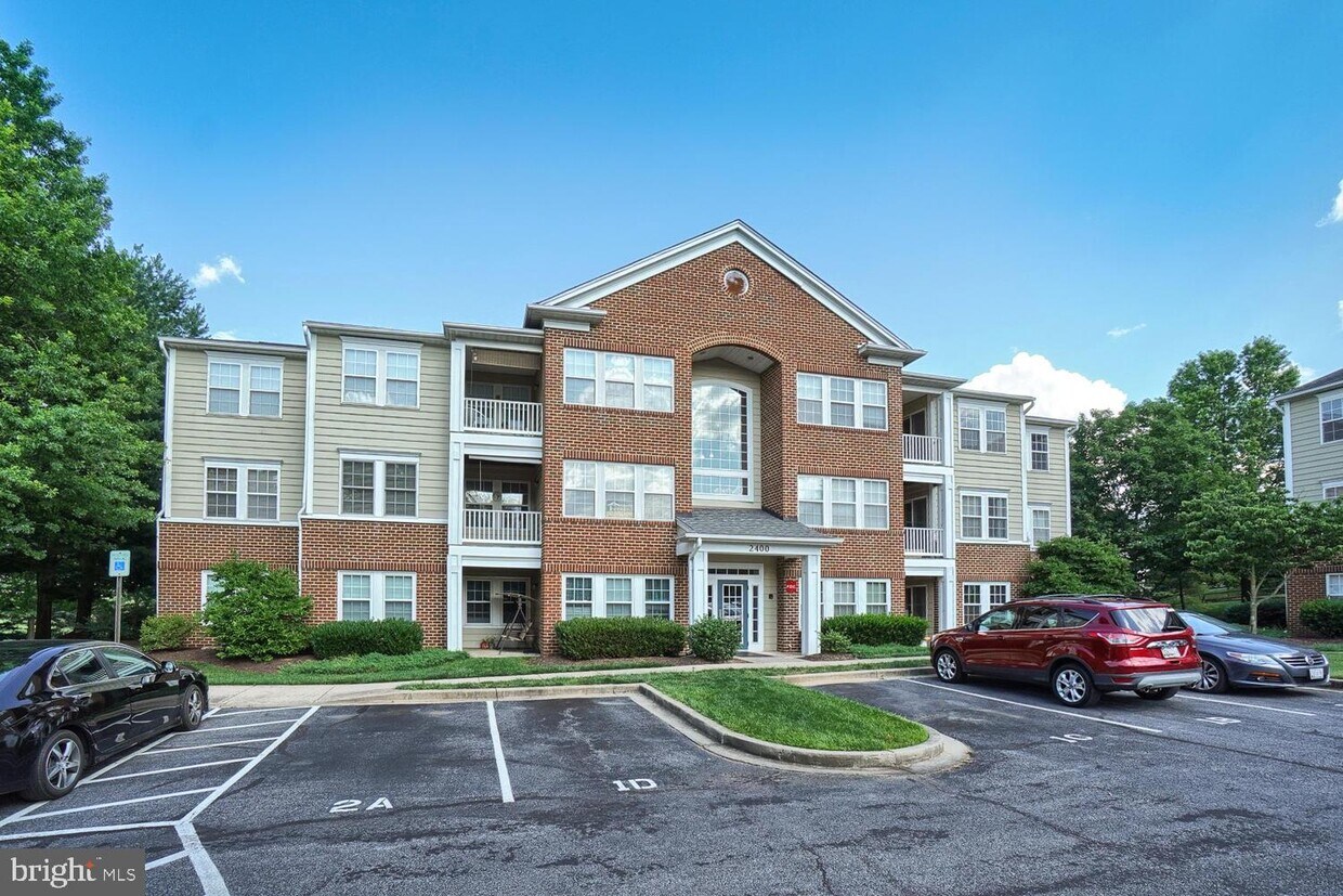 2400 Dominion Drive - 2400 Dominion Dr