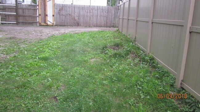 Building Photo - 3306 3rd St