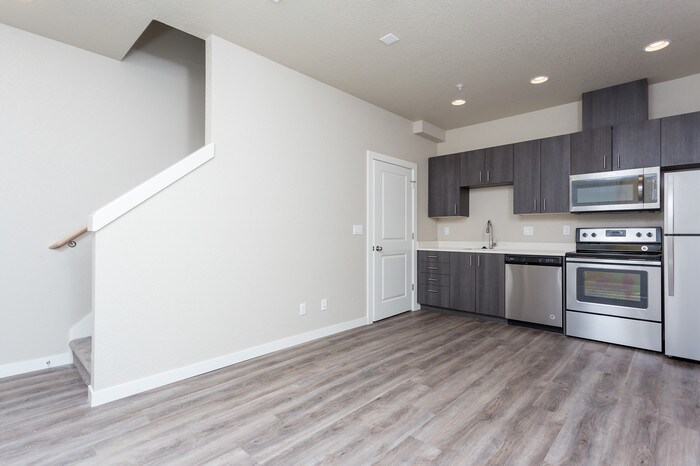 Foto del edificio - Townhome Style 1 bedroom - includes A/C Unit!