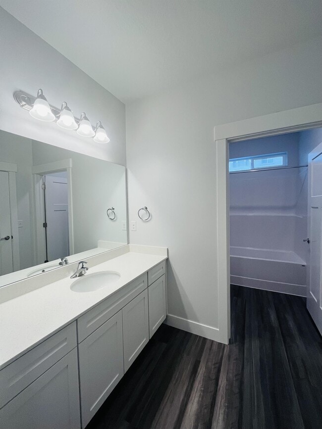 Building Photo - 3363 Hardman Way