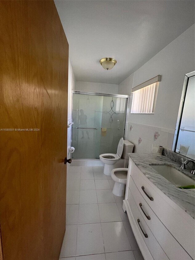 Foto del edificio - 3159 W 78th St