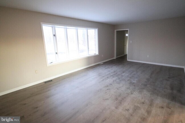 Building Photo - 24653 Peach Orchard Ln