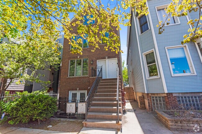 Building Photo - 1525 W Barry Ave