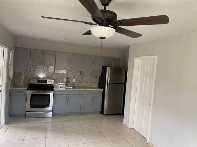 Building Photo - 6337 Dawson St