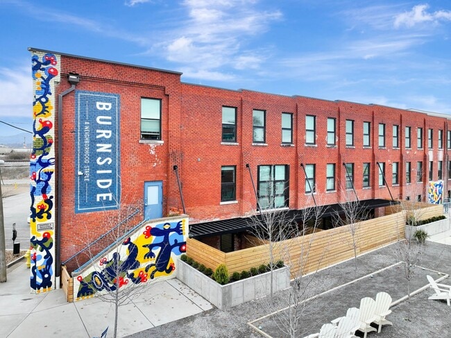Building Photo - Burnside