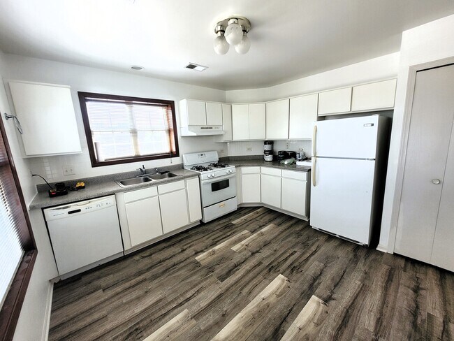 Foto del edificio - 321 Sheffield Dr