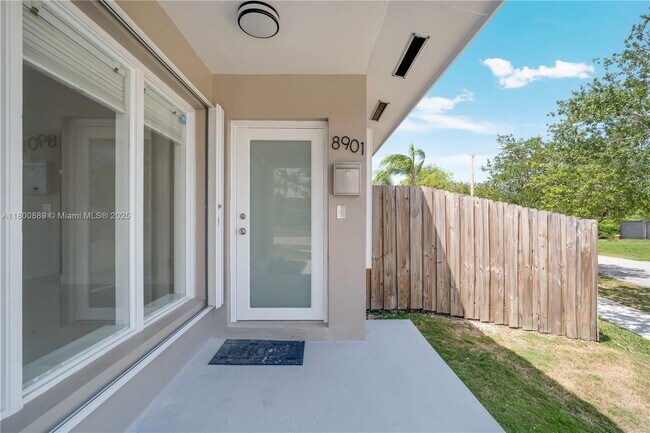 Building Photo - 8901 SW 149th Terrace