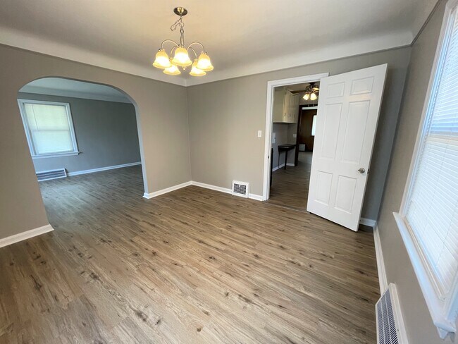 Dining room - 1204 Irene Rd