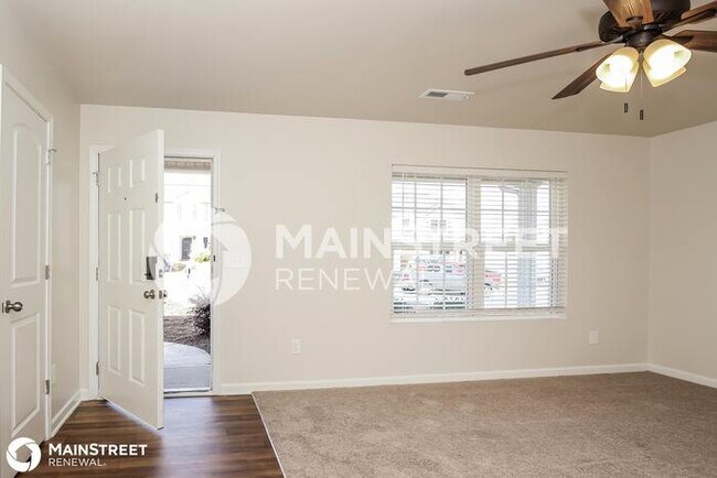Foto del edificio - 177 CREEKSTONE CT, LEXINGTON, NC 27295