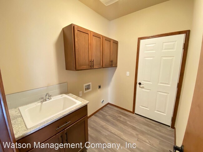 Building Photo - 3 br, 2 bath House - 12811 N Raptor
