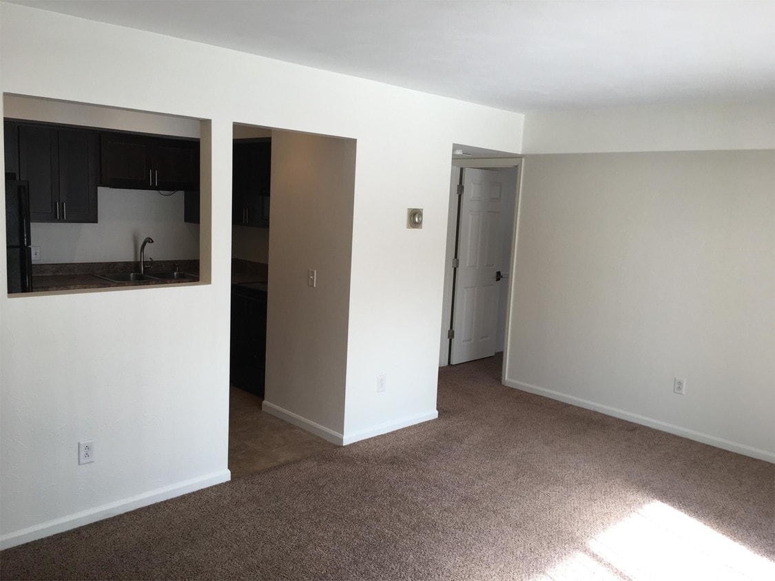 5420 Heatherdowns Blvd Unit 542009, Toledo, OH 43614 Room for Rent