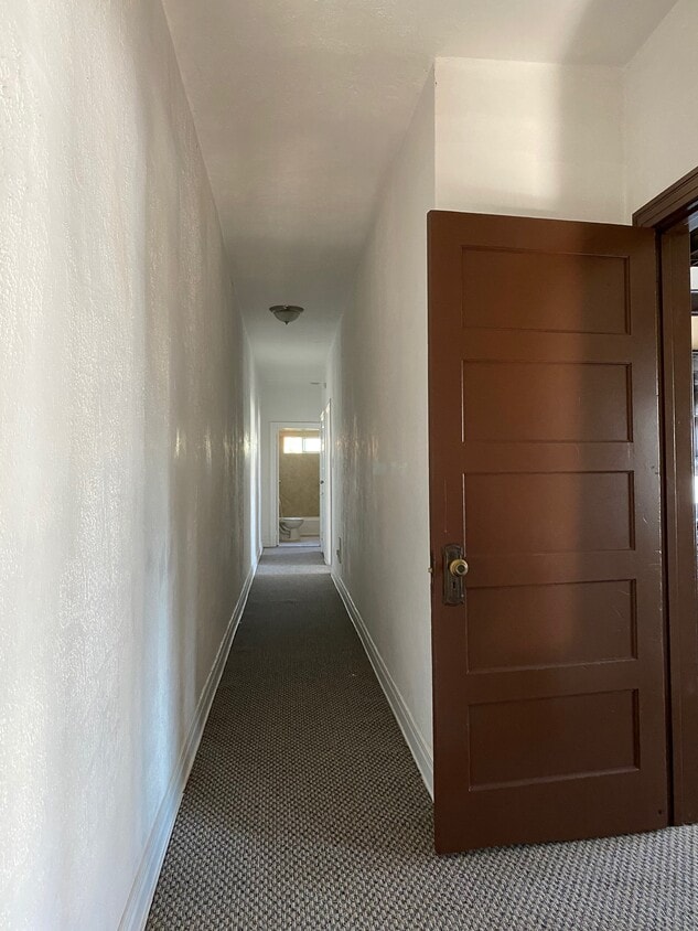 1355 W 35th St, Los Angeles, CA 90007 Townhome Rentals in Los Angeles