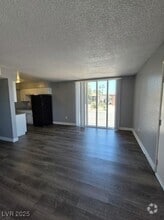 Building Photo - 1089 E Desert Inn Rd