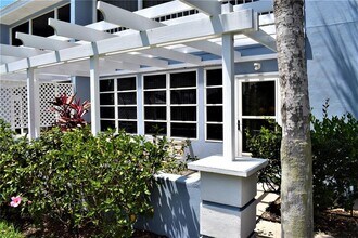Building Photo - 448 Cerromar Rd