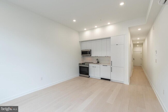 Foto del edificio - 2414 Frankford Ave