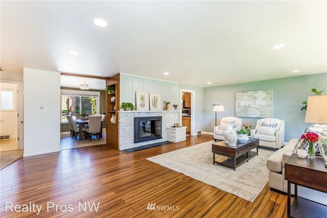 Building Photo - 3 br, 2 bath House - 23224 75th Ave W