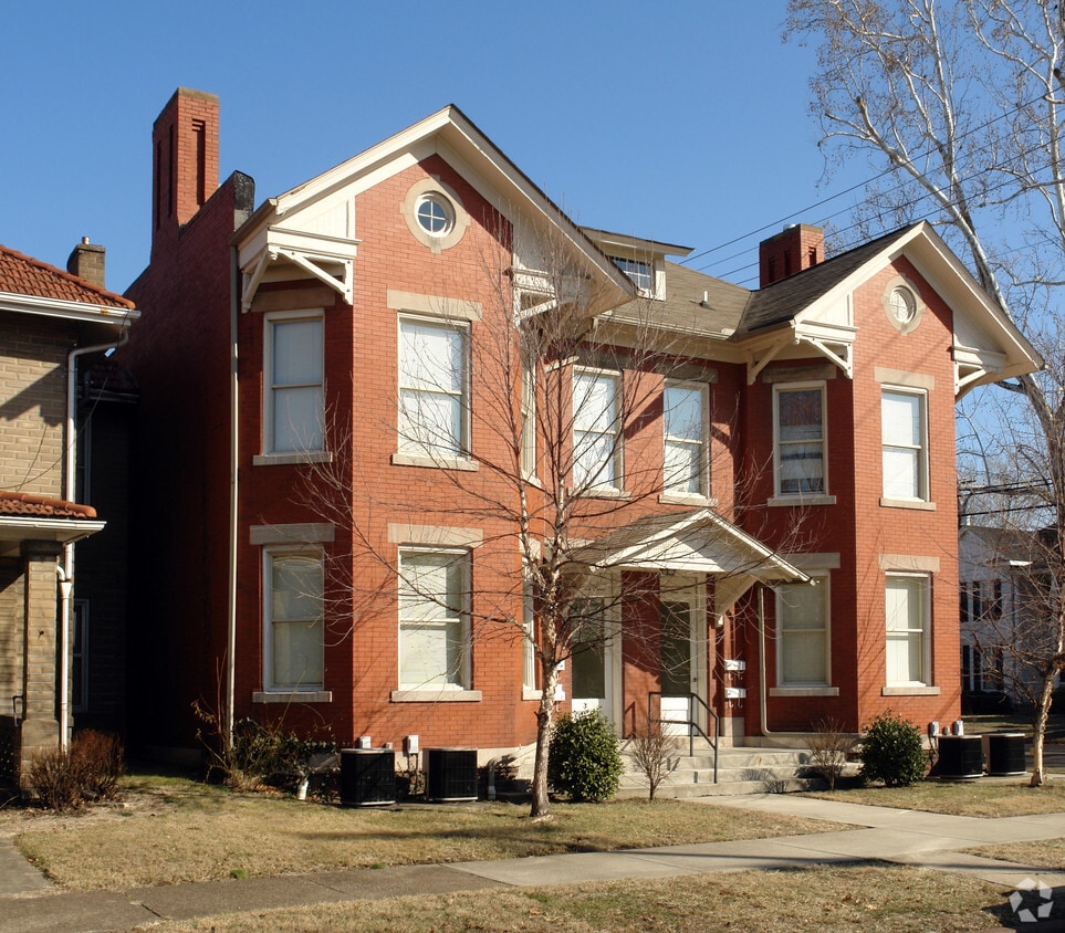 Building Photo - 321-323 S 5th St