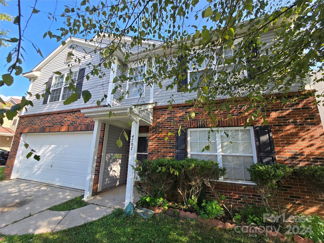 Foto principal - 4707 Mortonhall Rd
