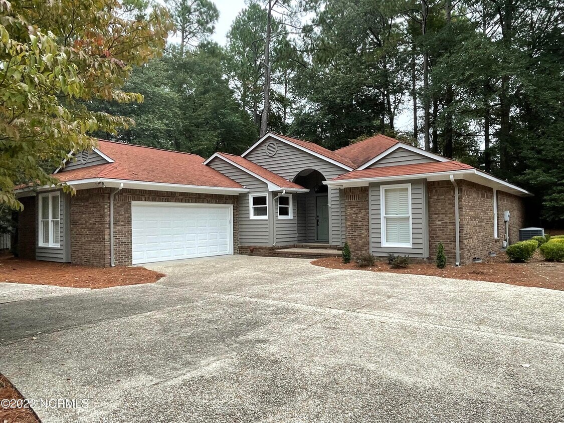 105 Merion Cir, Pinehurst, NC 28374 House Rental in Pinehurst, NC
