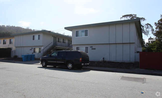 Building Photo - The Adobe Apartments