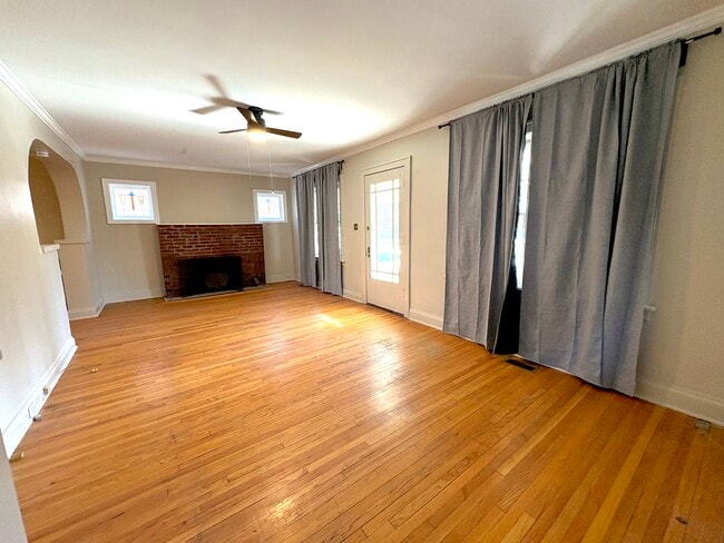 Building Photo - 7569 Dale Ave