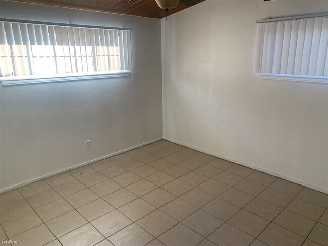 Building Photo - 3 br, 1 bath House - 2812 Cornell Street