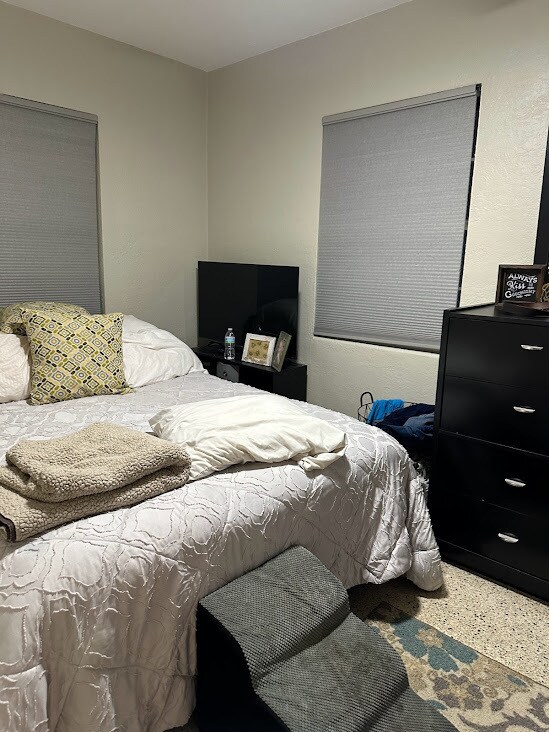 Foto del edificio - 3115 Adrian Ave