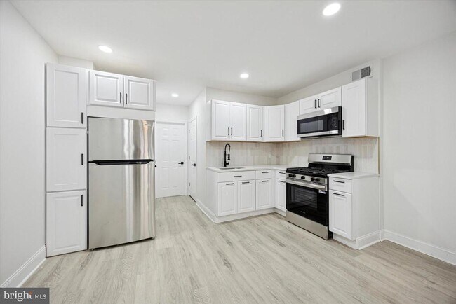 Foto del edificio - 3241 N Etting St