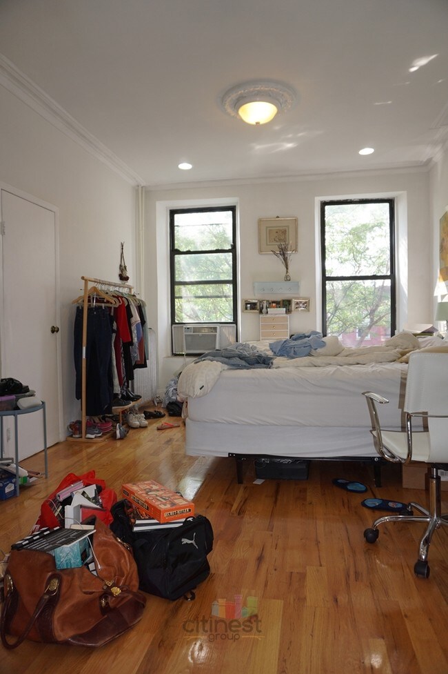 Foto del edificio - 481 7th Ave