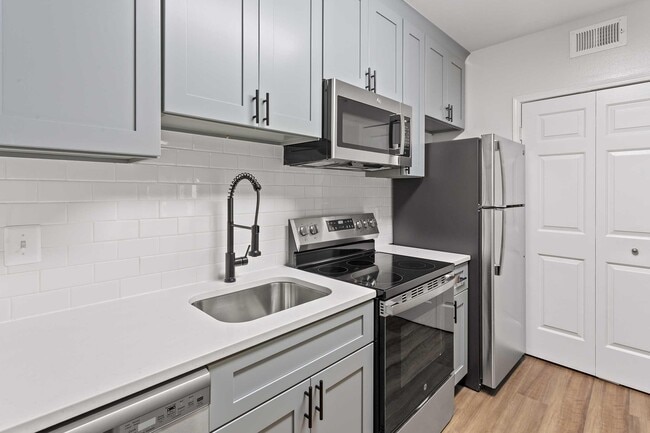 The Jefferson at Fair Oaks - The Jefferson at Fair Oaks Apartments