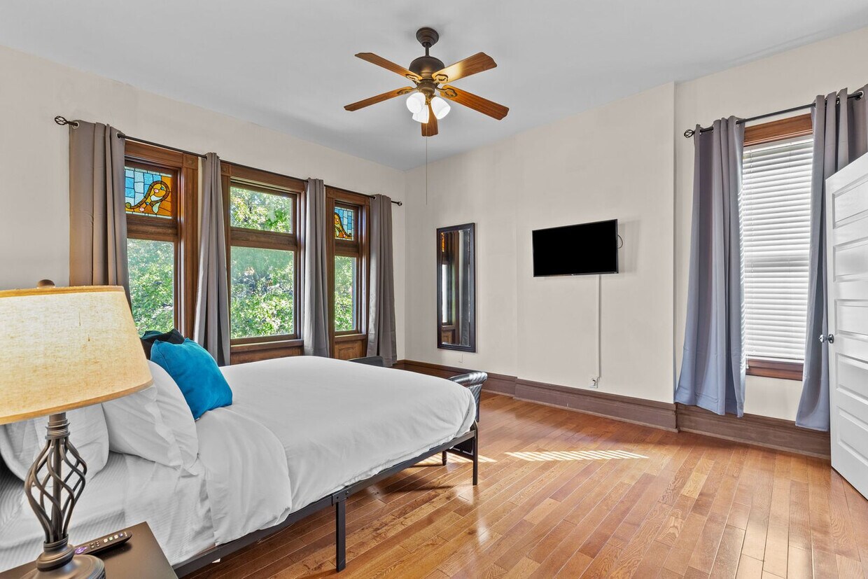 Foto del edificio - 2354 Whittemore Pl