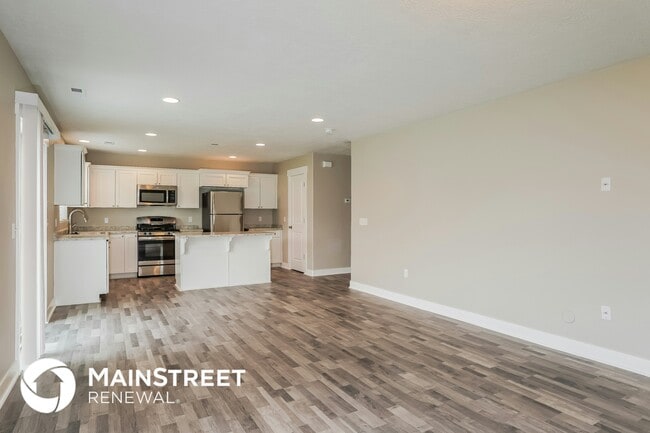 Building Photo - 3562 Bridgeview Ln