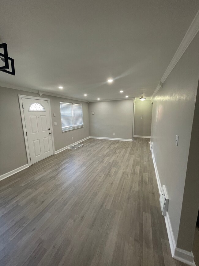 Building Photo - 139 Rodilin Dr