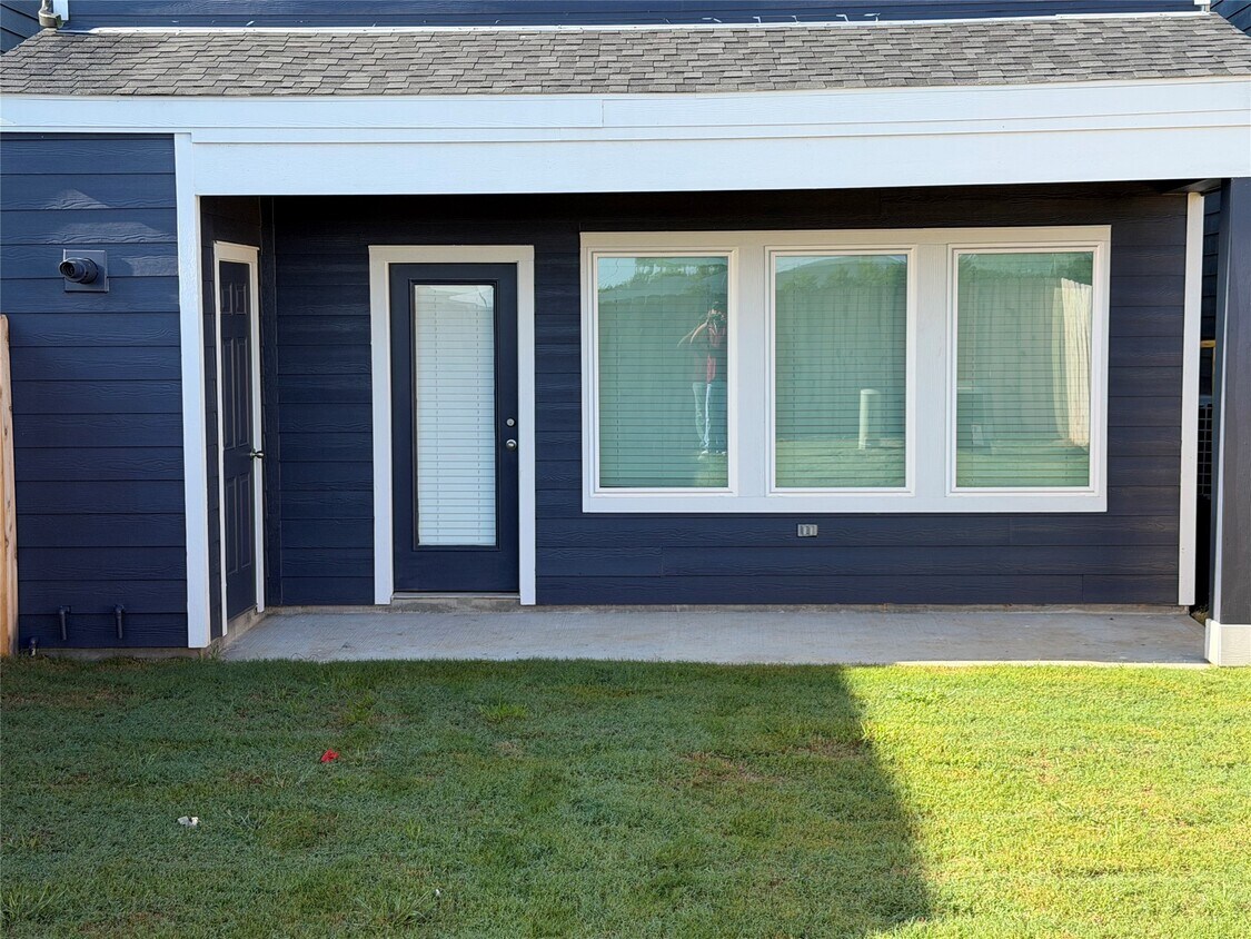 Building Photo - 2619 McHenry Lndg Ln