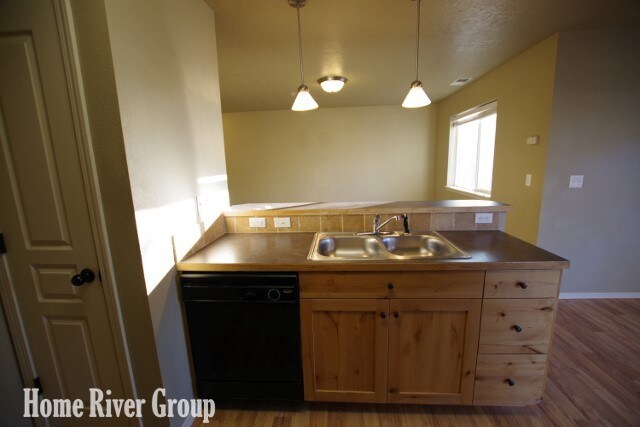 Building Photo - 16563 N Investor Loop