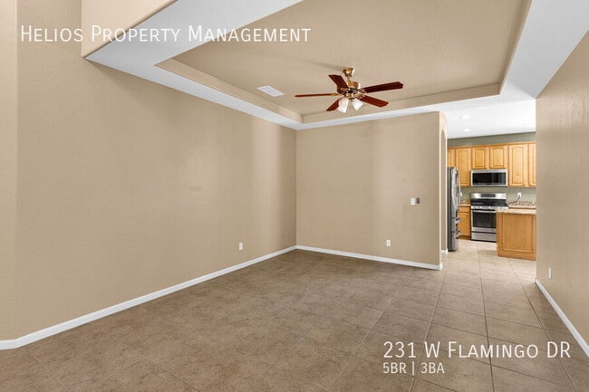 Building Photo - 231 W Flamingo Dr