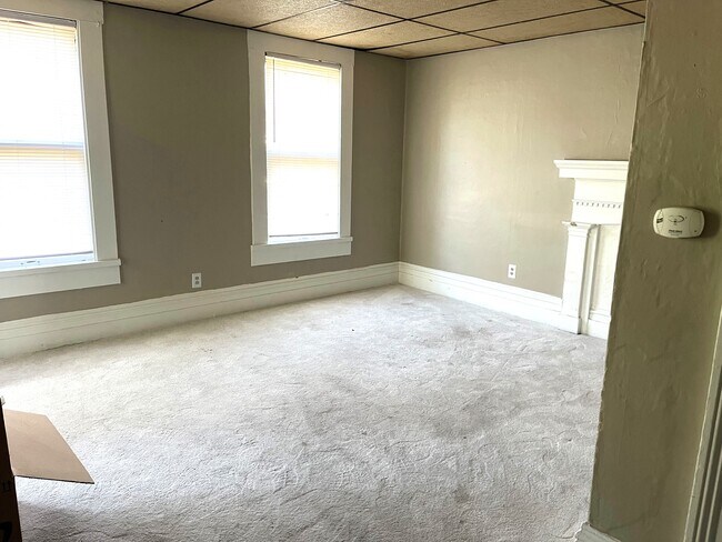 Foto del edificio - 501 E 7th St