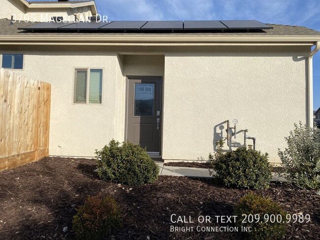 Building Photo - 3705 Magellan Dr