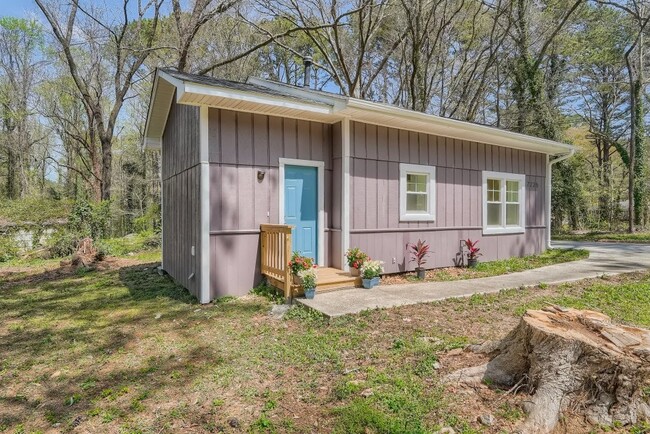 Building Photo - 2225 Dodson Drive