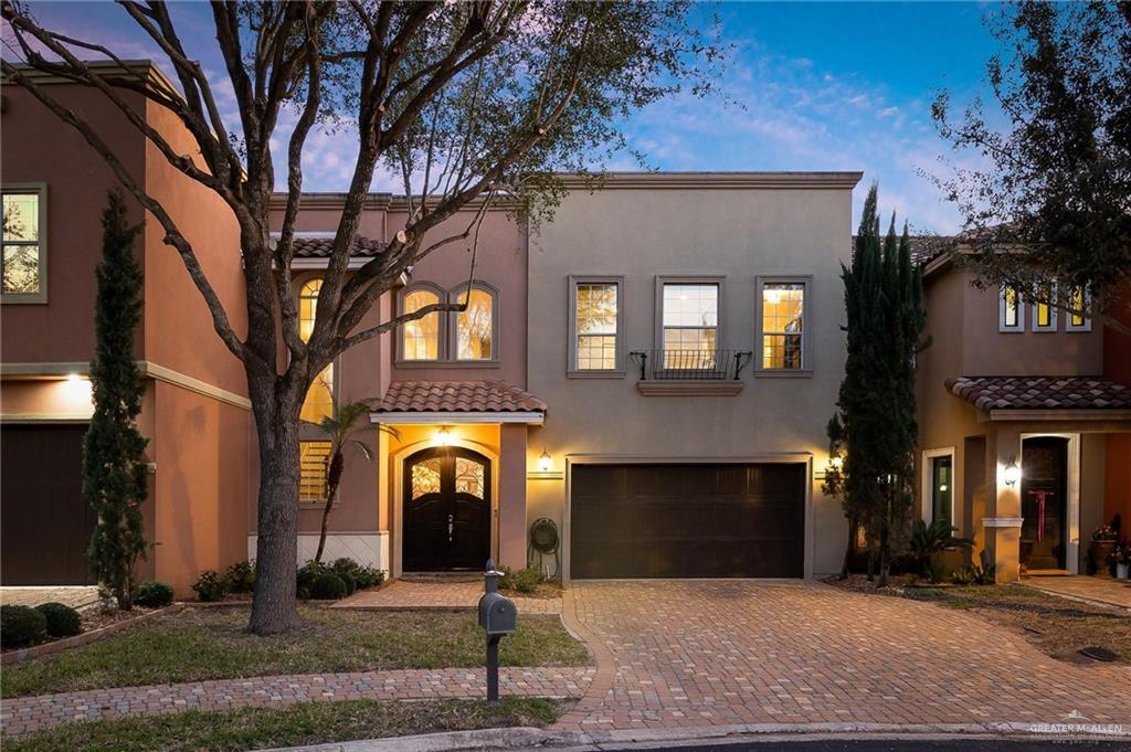 Foto principal - 305 Ulex Ave