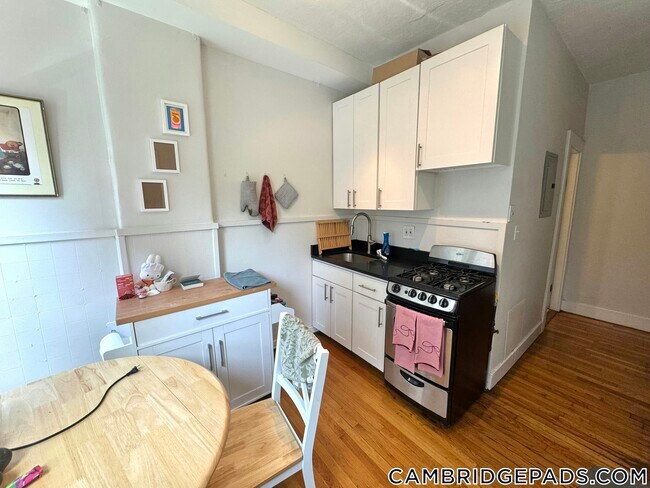 Foto del edificio - 110 Willow St