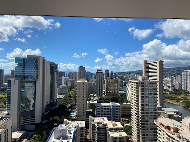 Foto del edificio - 2240 Kuhio Ave.