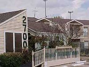 Foto principal - 2700 Westridge St