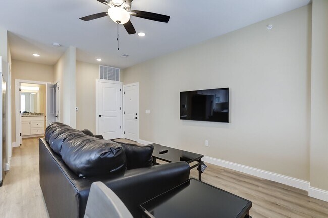 Foto del interior - 305 W. Clark St