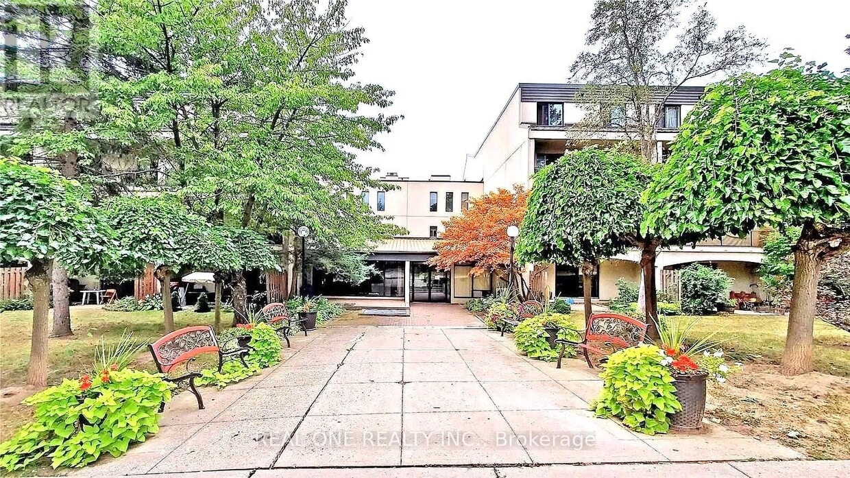 Primary Photo - 3740-3740 Don Mills Rd