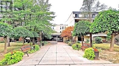 Building Photo - 3740-3740 Don Mills Rd
