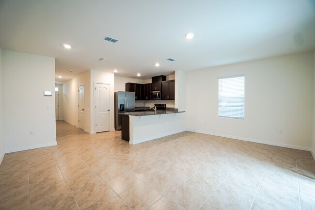 Foto del edificio - 2331 Gifford Dr