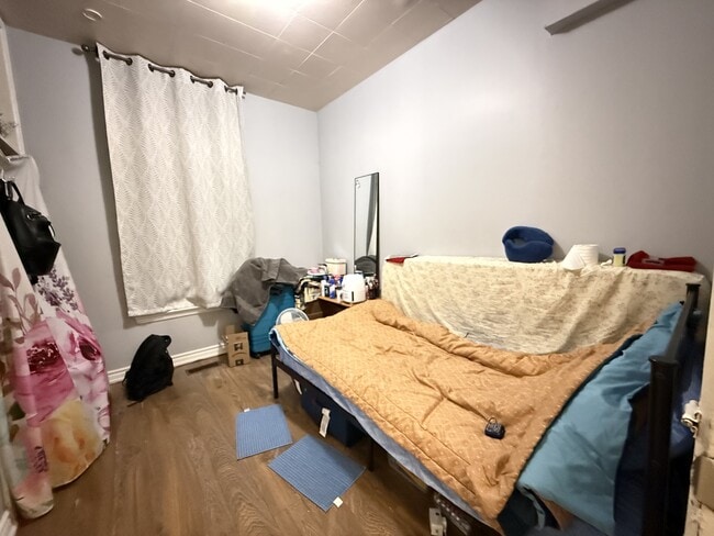 Building Photo - 145 Grant Ave